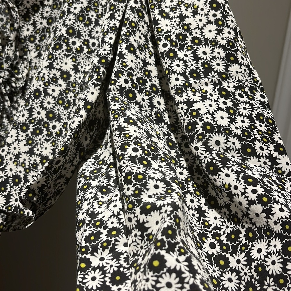 Brand new Levi’s blouse - Picture 6 of 9